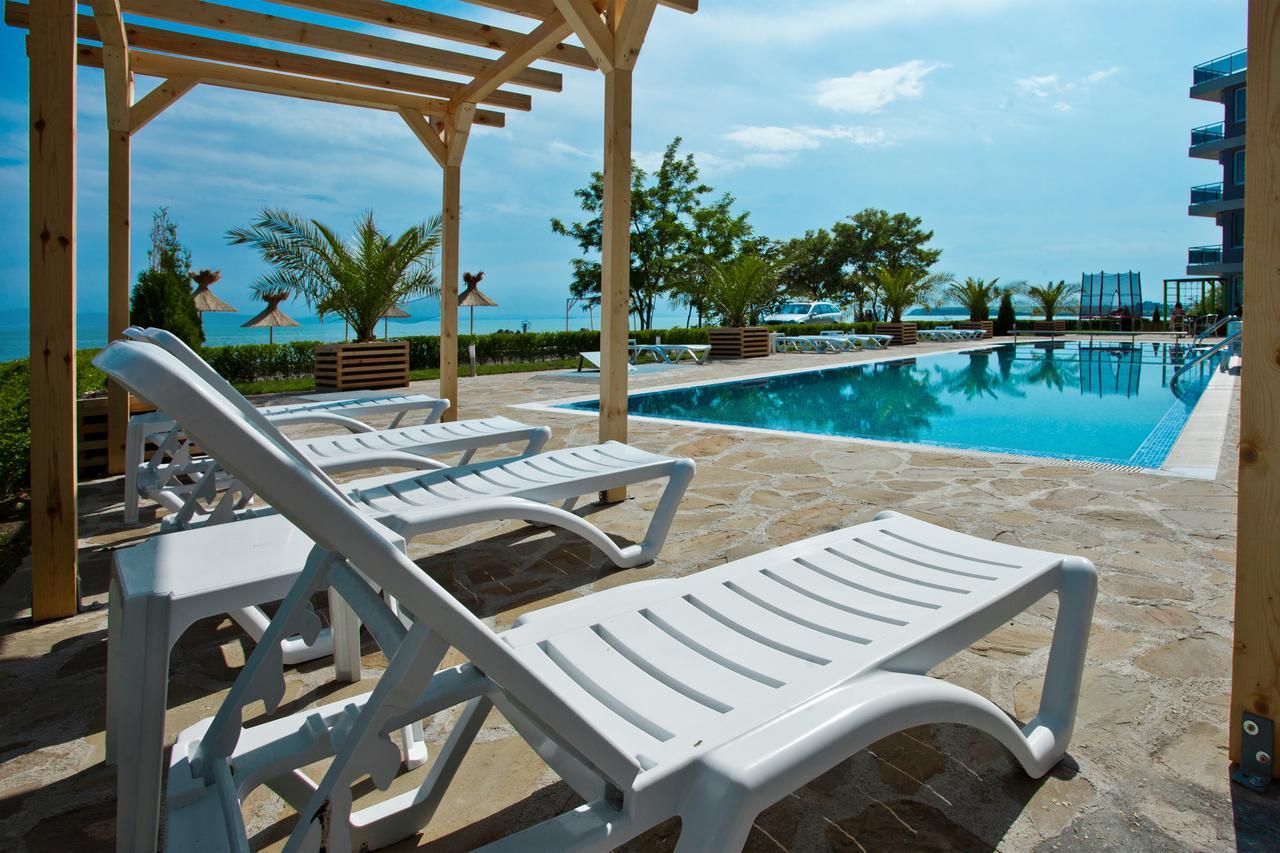 Vilmar Aparthotel Pomorie Exteriör bild
