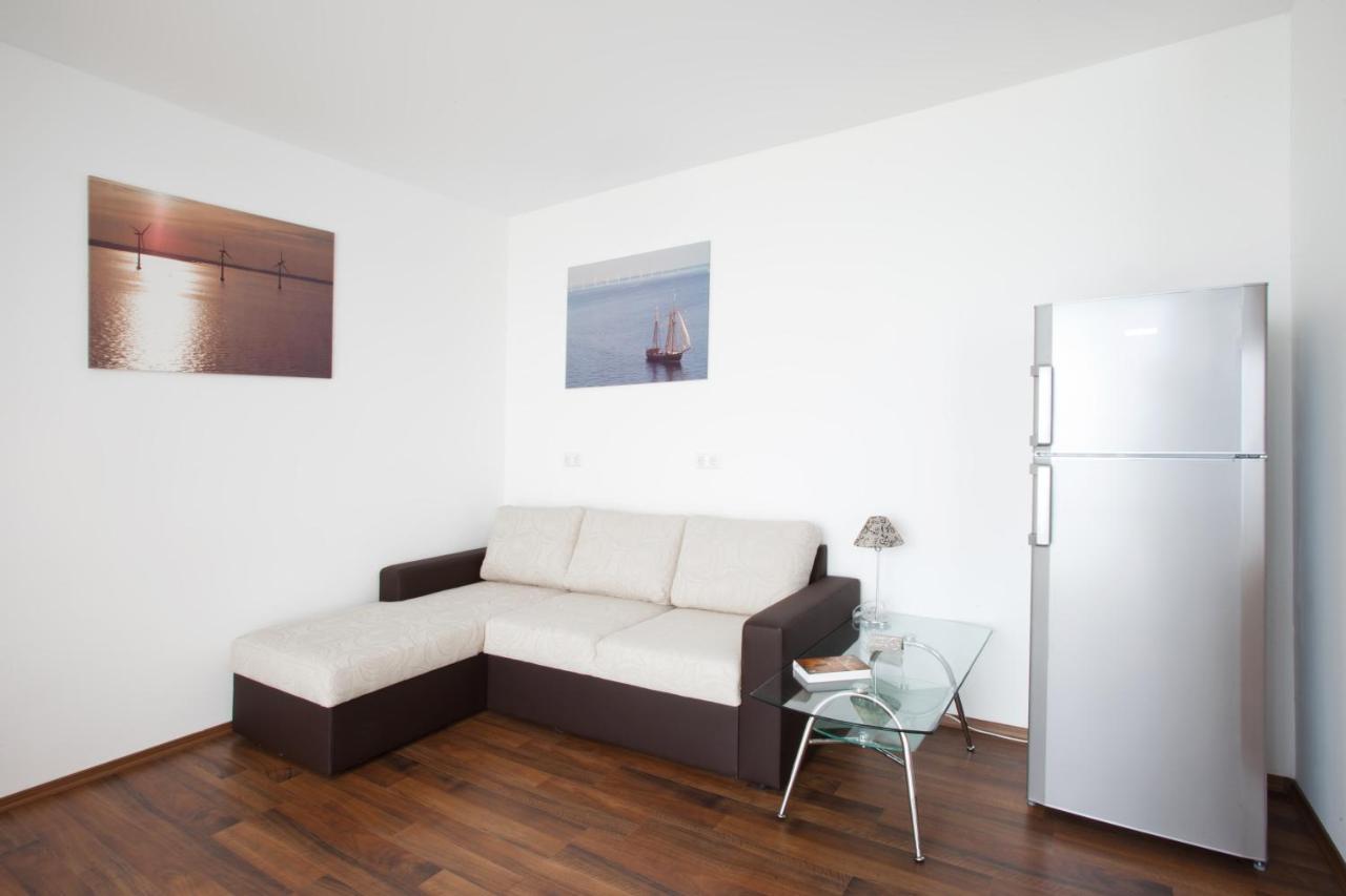 Vilmar Aparthotel Pomorie Exteriör bild