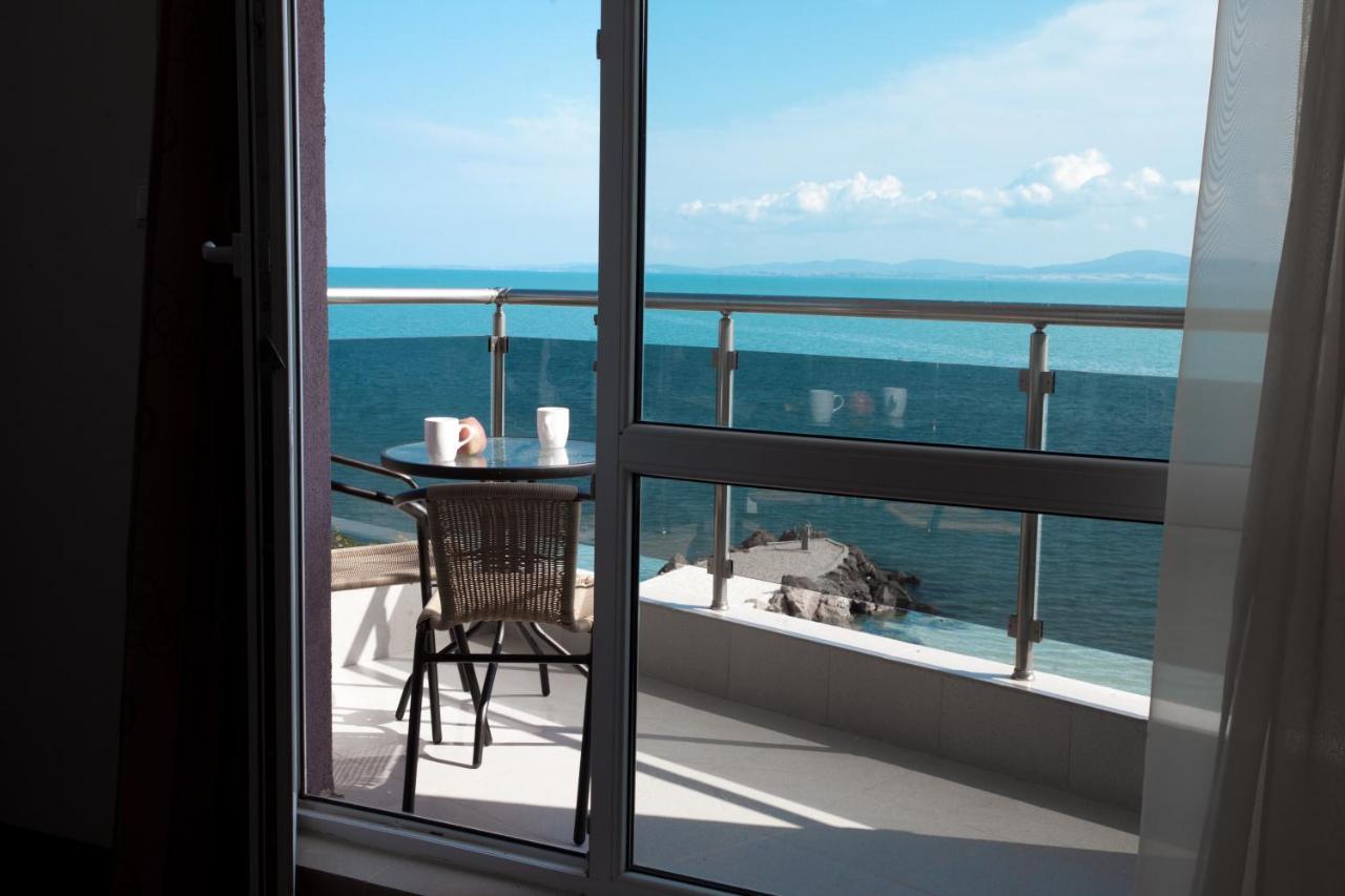 Vilmar Aparthotel Pomorie Exteriör bild
