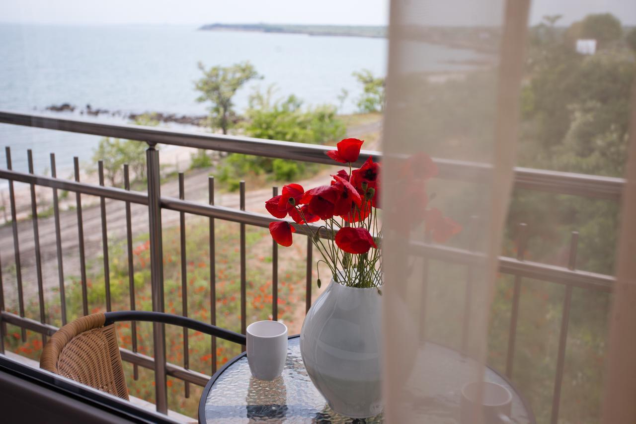 Vilmar Aparthotel Pomorie Exteriör bild